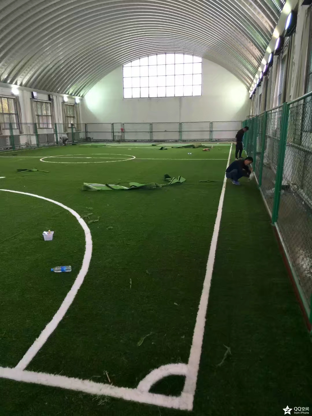 人造草足球场